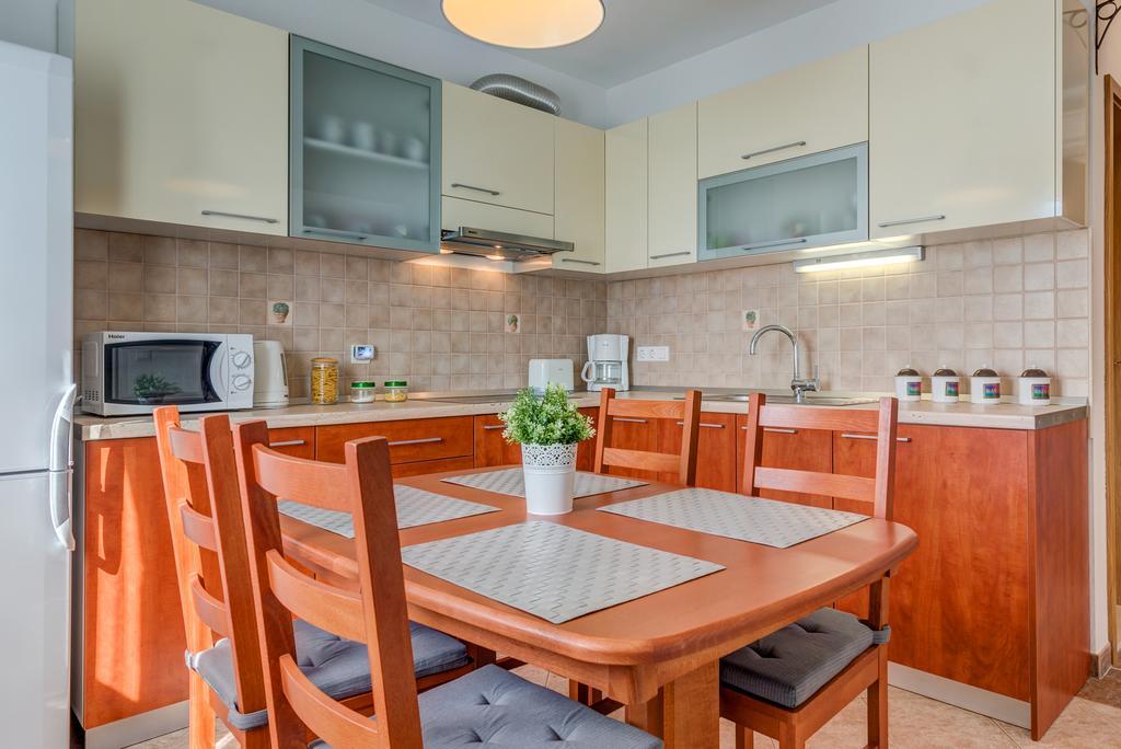Holiday Home Mirna Vala Sevid ภายนอก รูปภาพ