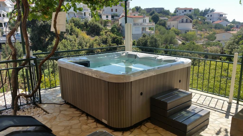 Holiday Home Mirna Vala Sevid ภายนอก รูปภาพ