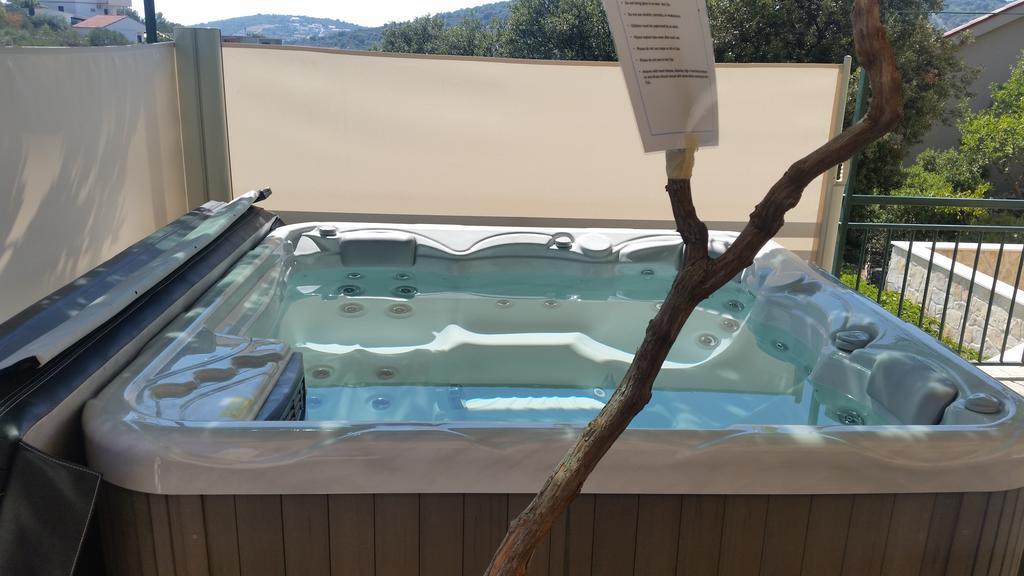 Holiday Home Mirna Vala Sevid ภายนอก รูปภาพ