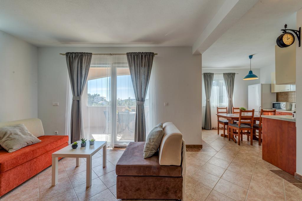 Holiday Home Mirna Vala Sevid ภายนอก รูปภาพ